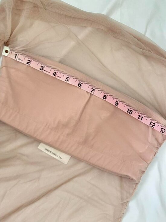 Pixie Market Lydia off the shoulder sheer top in dusty pale pink ⭐️ NWT size: s - Picture 4 of 4